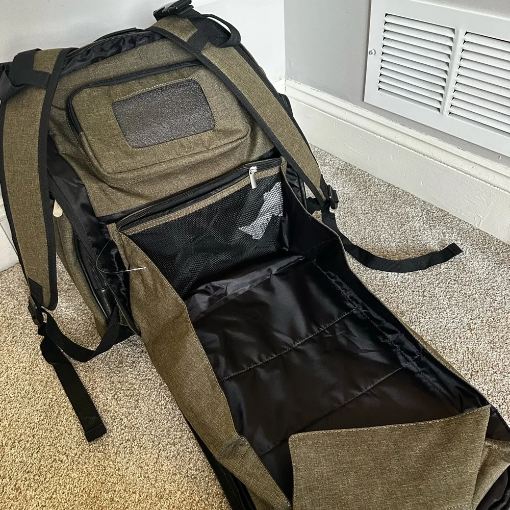 Baby Brezza Dante diaper Bag in Olive